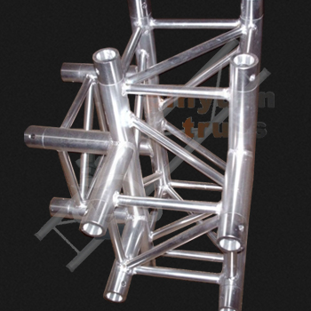 3-Ways junction for spigot truss