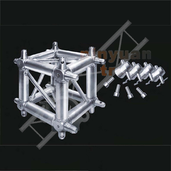 6-Ways junction for spigot truss